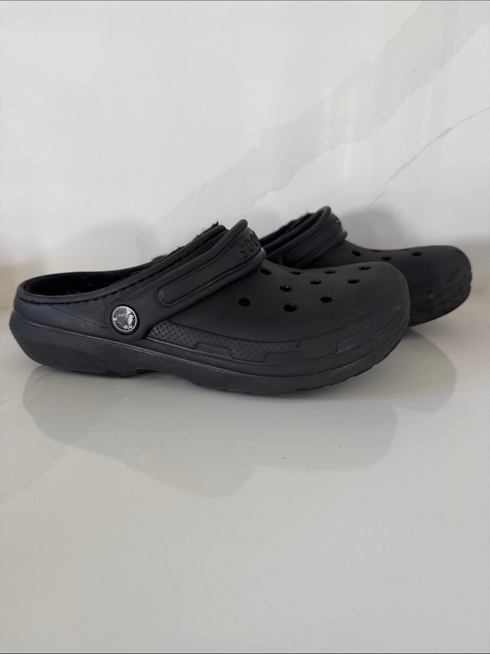 Crocs Style Kids Black Slip-On Clog with warm lining junior size 3
